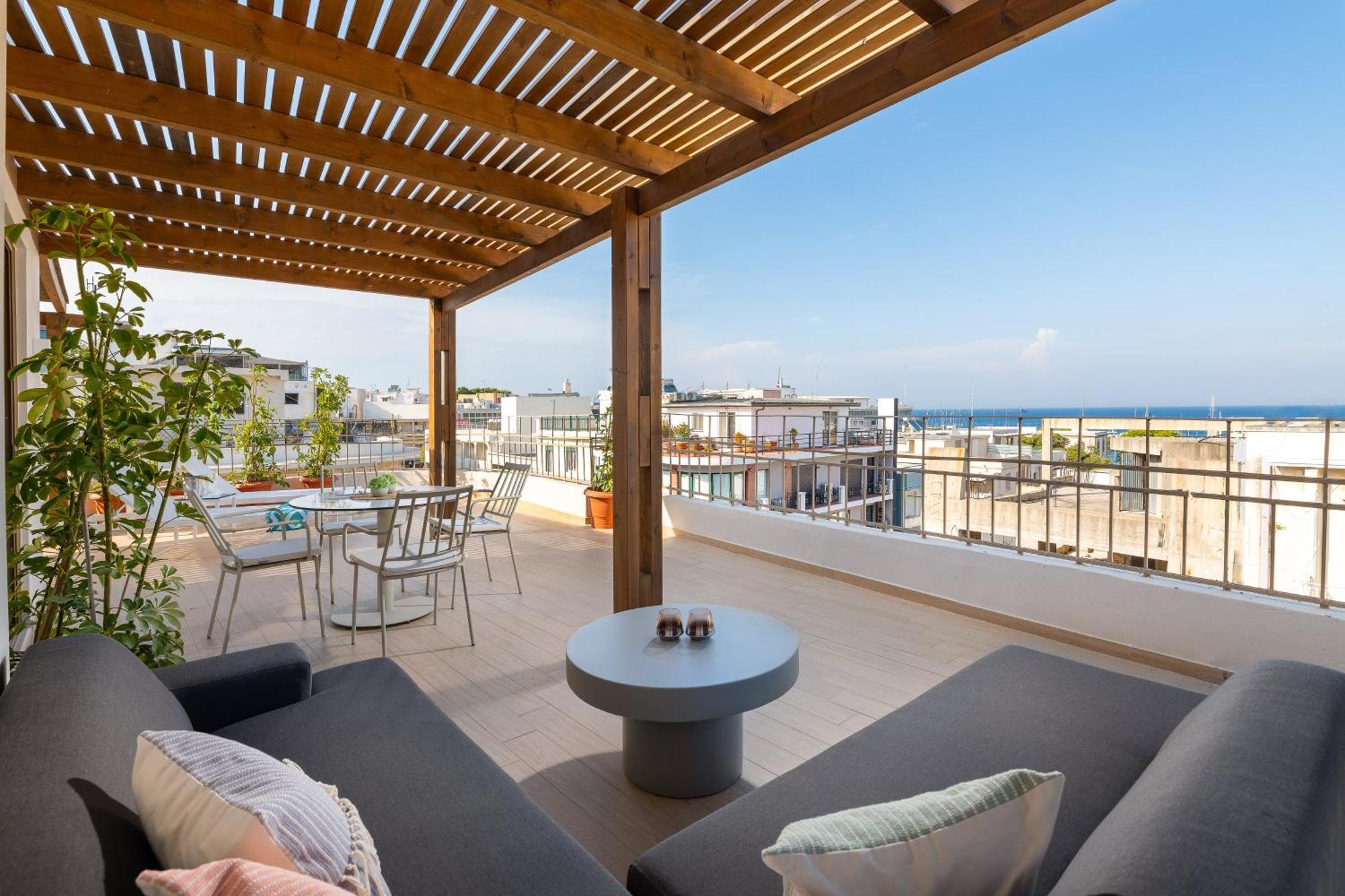 The 12th - Penthouse * Rhodes City